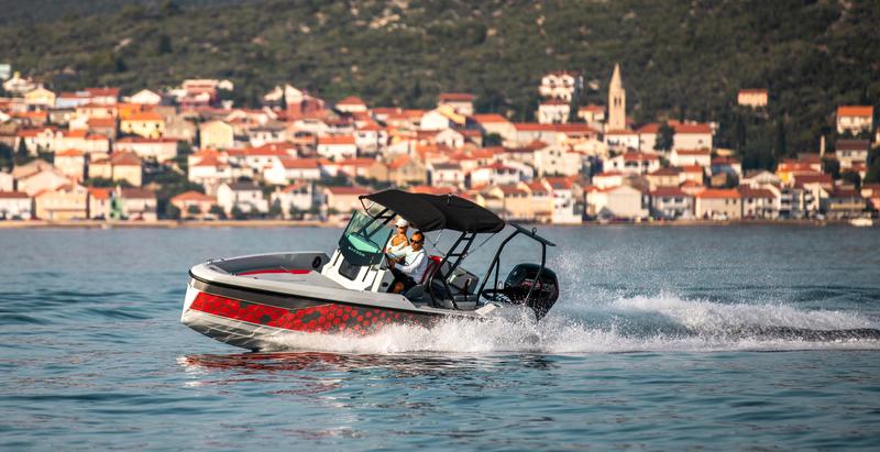Book yachts online - motorboat - Saxdor 200 Sport - 115 Mercury - Delta - rent