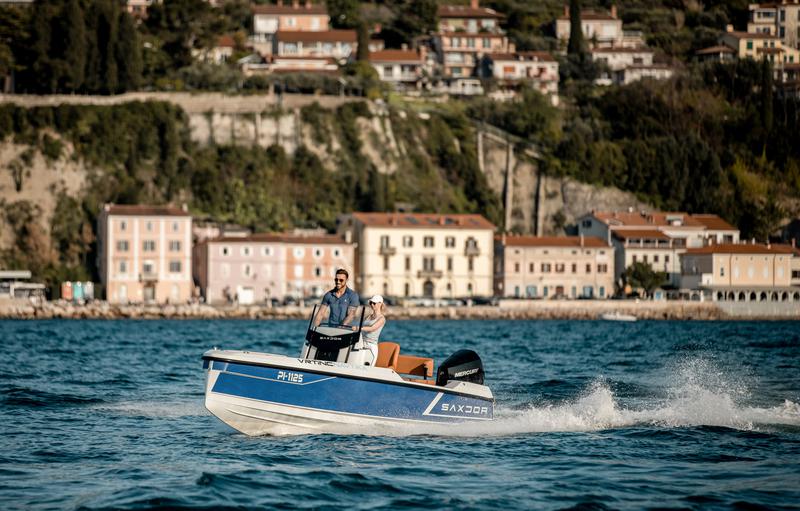 Book yachts online - motorboat - Saxdor 200 Sport (Mercury 175) - Saxdor 200 Sport (Mercury 175) (2021) - rent