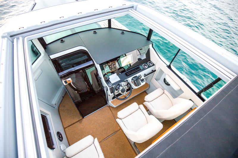 Book yachts online - motorboat - Saxdor 320 GTC - Olivia - rent