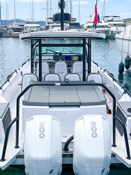 Book yachts online - motorboat - Axopar 37 Sun Top - Malisol - rent