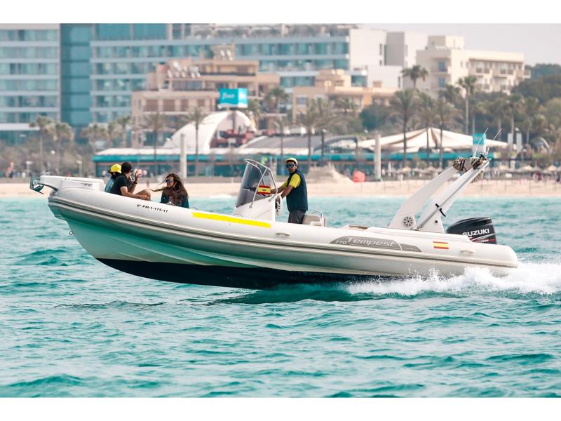 Book yachts online - motorboat - Tempest 770 Sun - Smile I - rent