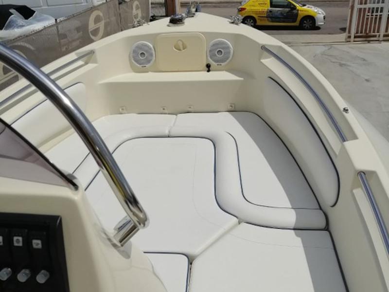 Book yachts online - motorboat - SCANNER 710 ENVY - SMILE V - rent