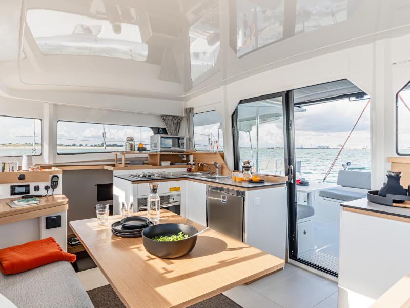 Book yachts online - catamaran - Excess 11 - PANCO - rent