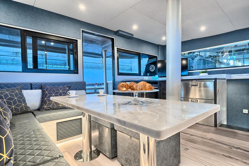 Book yachts online - catamaran - Luna 49 - Luna - rent