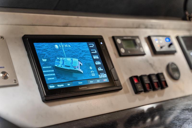 Book yachts online - catamaran - Luna 49 - Luna - rent