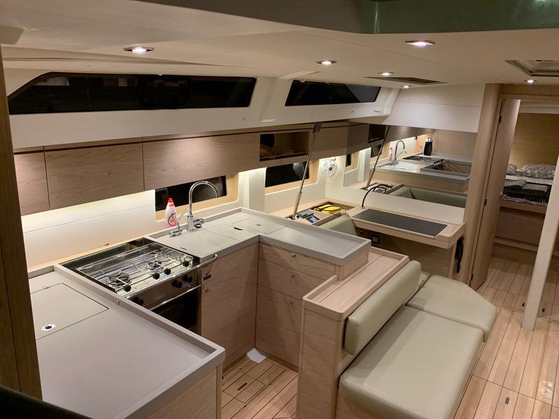 Book yachts online - sailboat - Oceanis 51.1 - Lima - rent