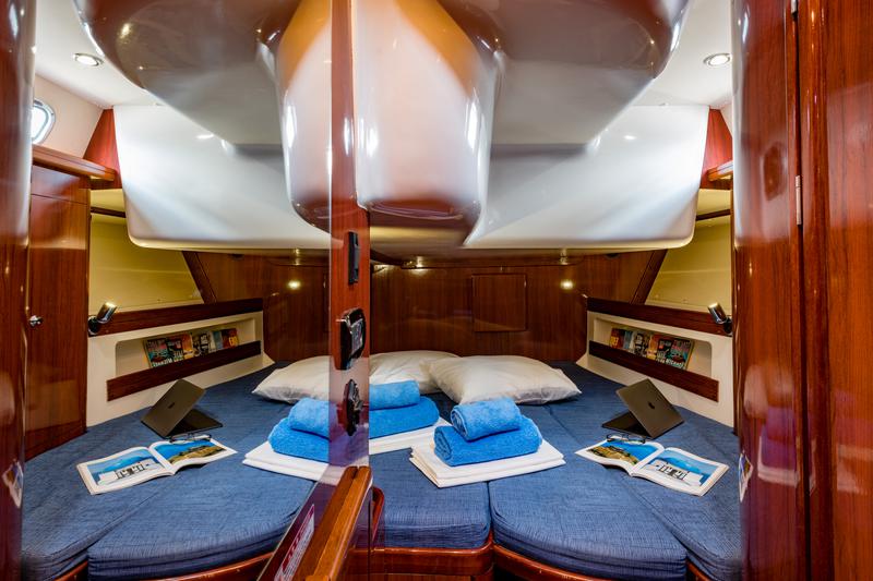 Book yachts online - sailboat - Ocean Star 56.1 - Santorini - rent