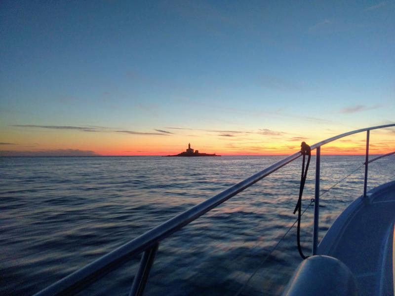 Book yachts online - motorboat - Antares 36 Fly - Setemana - rent
