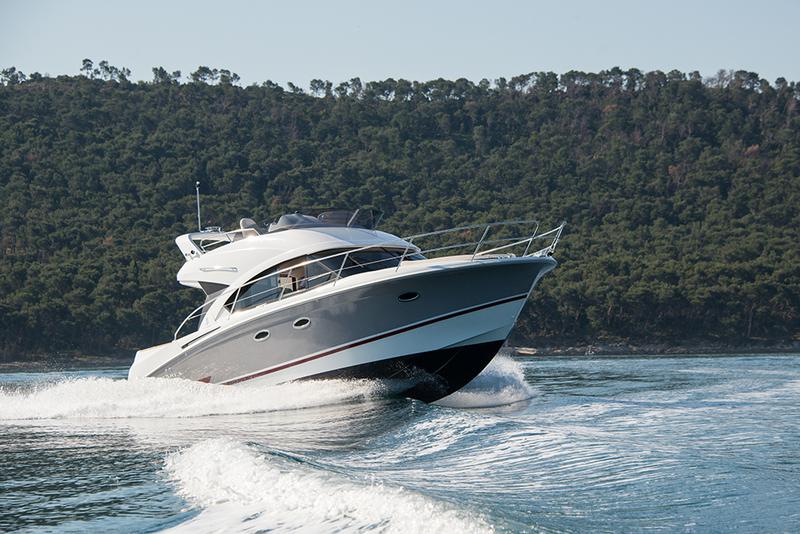 Book yachts online - motorboat - Antares 36 Fly - Setemana - rent