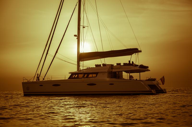 Book yachts online - catamaran - Victoria 67 - Magec - rent