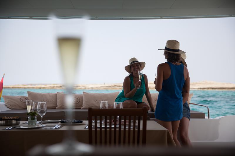 Book yachts online - catamaran - Victoria 67 - Magec - rent