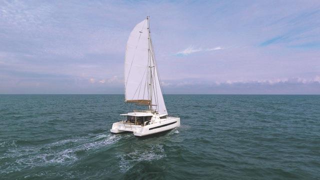 Book yachts online - catamaran - Bali 5.4. - MIM OCEAN ONE - rent
