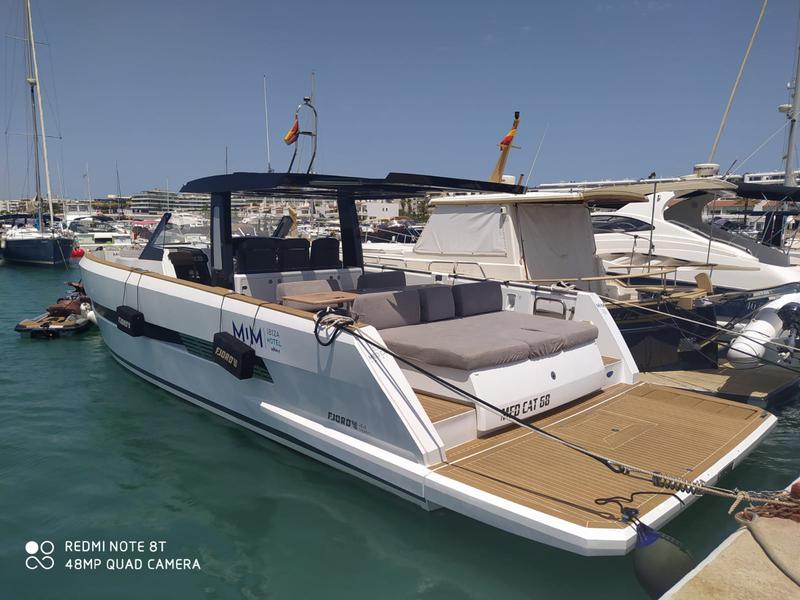 Book yachts online - motorboat - Fjord 44 Open - MEDCAT68 Available for daily charter only - From 10:00 to 20:00 - 0 night - rent