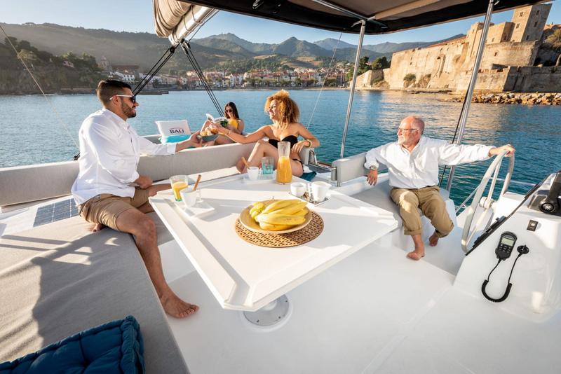 Book yachts online - catamaran - Bali 4.6 - PLATINIUM - rent