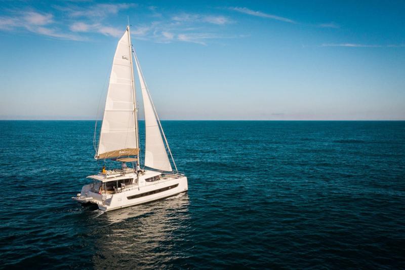 Book yachts online - catamaran - Bali 4.6 - PLATINIUM - rent