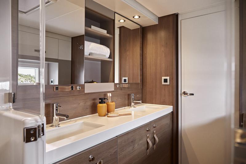 Book yachts online - catamaran - Bali 4.4 3 cab - SAID - rent