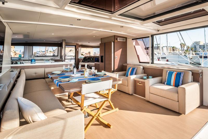 Book yachts online - catamaran - Bali 5.4. - Amura - rent