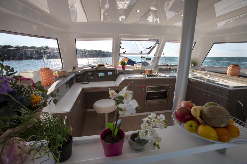 Book yachts online - catamaran - Bali Catspace Marsi - DORTOKA - rent