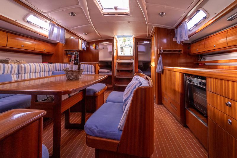 Book yachts online - sailboat - Bavaria 44 - Danai (with Bowthruster ,Solar Panels, New Sails) - rent
