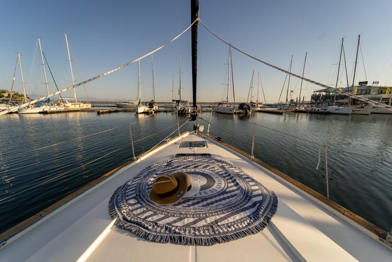 Book yachts online - sailboat - Bavaria 44 - Danai (with Bowthruster ,Solar Panels, New Sails) - rent