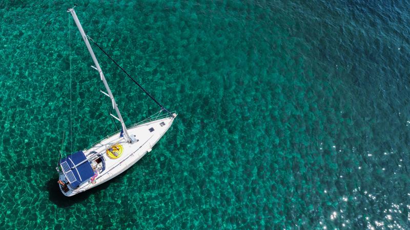 Book yachts online - sailboat - Bavaria 44 - Danai (with Bowthruster ,Solar Panels, New Sails) - rent