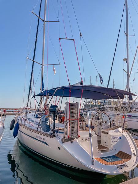 Book yachts online - sailboat - Bavaria 44 - Danai (with Bowthruster ,Solar Panels, New Sails) - rent