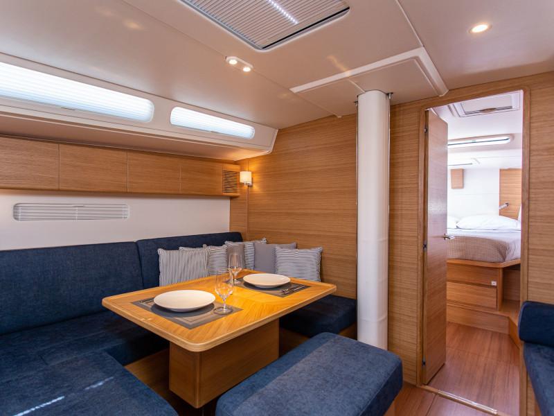 Book yachts online - sailboat - X-Yachts X4.6 - Sophia - rent