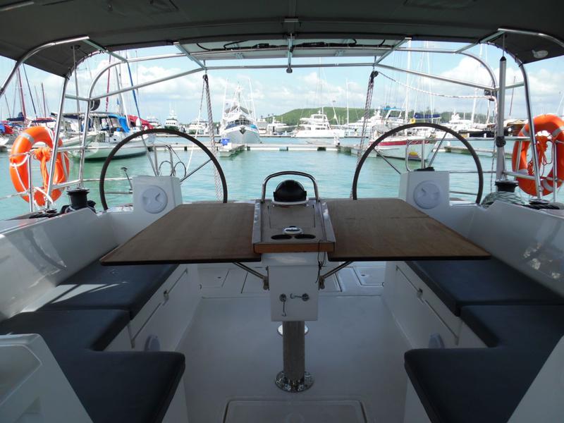 Book yachts online - sailboat - Bavaria - C45 - Isabella 2 - rent