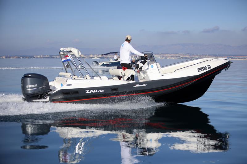 Book yachts online - motorboat - ZAR 65 Suite XL Luxury - no name - rent