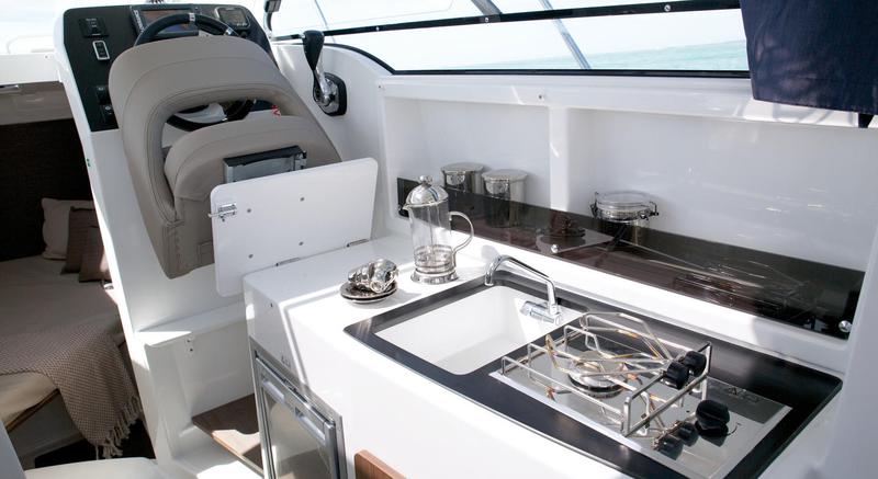 Book yachts online - motorboat - Antares 8 OB - Tiha Patnja - rent