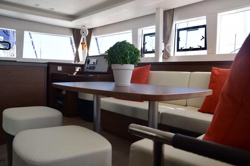 Book yachts online - catamaran - LAGOON  450F AMARE I / SKIPPERED ONLY / FREE STAND UP PADDLE / BOW CUSHIONS - Amare 1 - rent