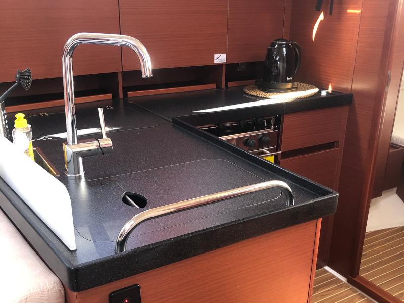 Book yachts online - sailboat - Hanse 418 - 4FUN - rent