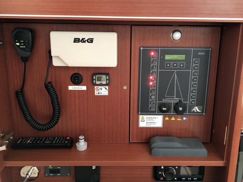 Book yachts online - sailboat - Hanse 455 - MY PORTOFINO - rent