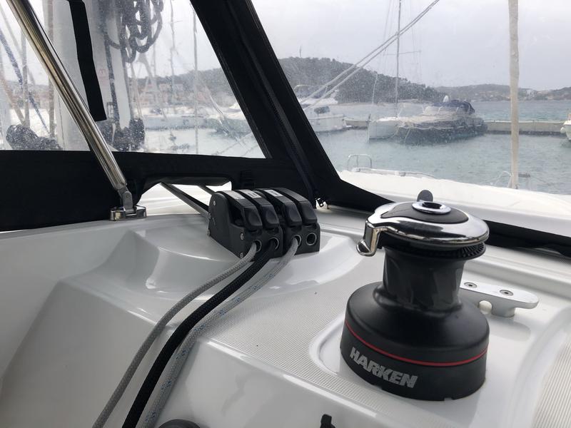 Book yachts online - catamaran - Lagoon 40 - EL PASO - rent
