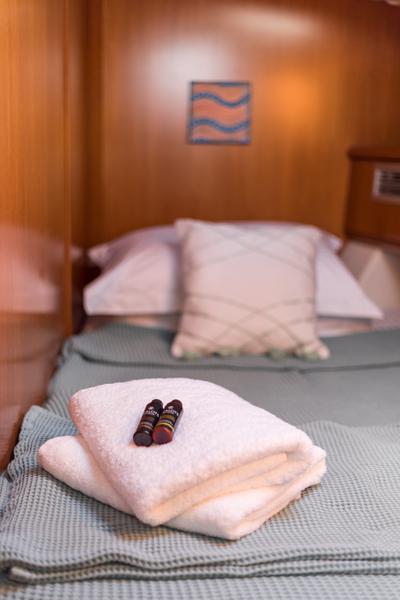 Book yachts online - sailboat - Sun Odyssey 54DS - Morpheus - rent