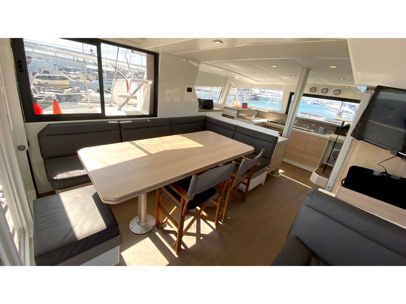 Book yachts online - catamaran - Bali 4.0 - Escape - rent