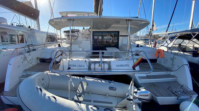 Book yachts online - catamaran - Lagoon 42 - Mona Lisa II - rent