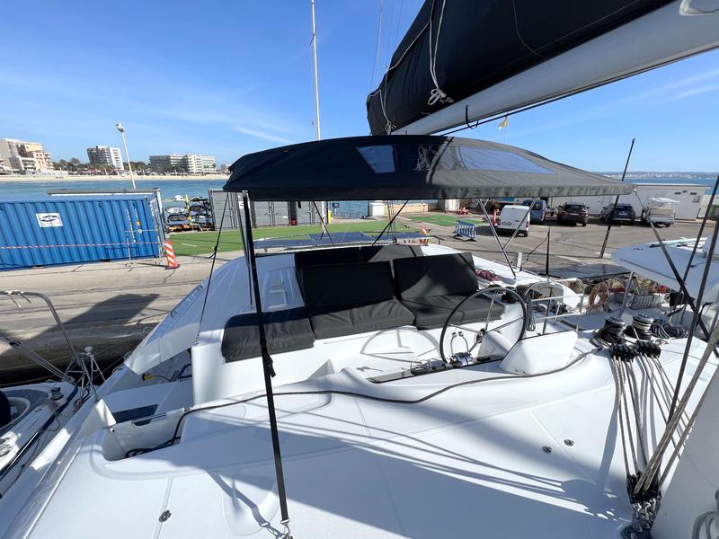 Book yachts online - catamaran - Lagoon 46 - Voyager - rent