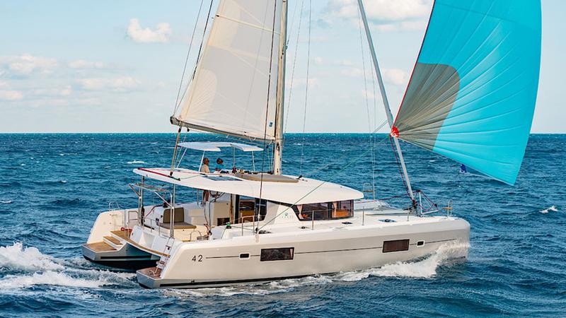 Book yachts online - catamaran - Lagoon 42 - Moonlight - rent