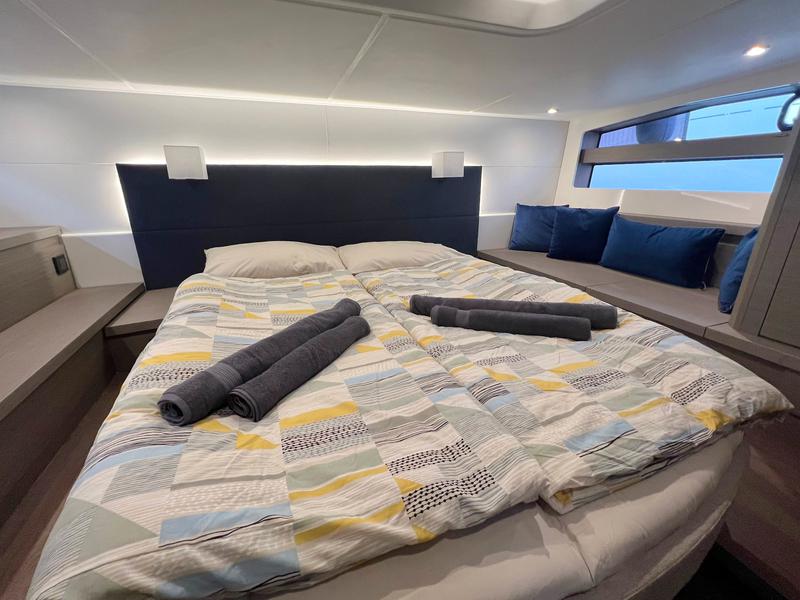 Book yachts online - motorboat - Beneteau GT 45 - Pandora - rent