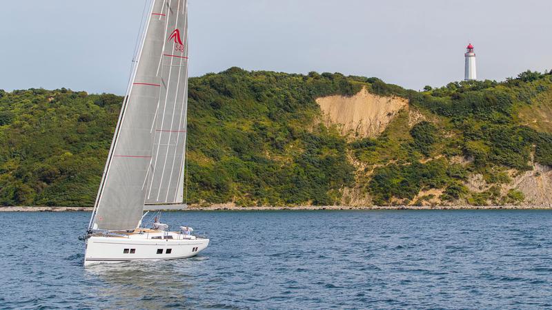 Book yachts online - sailboat - Hanse 548 - Endiva - rent