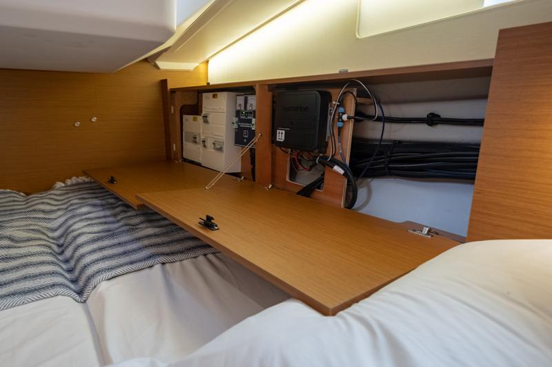 Book yachts online - sailboat - Sun Odyssey 410 - Elcano - rent