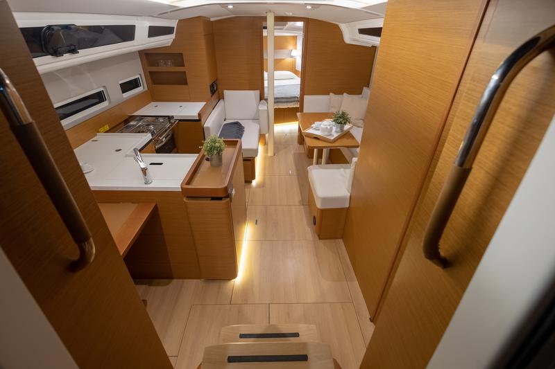 Book yachts online - sailboat - Sun Odyssey 410 - Elcano - rent