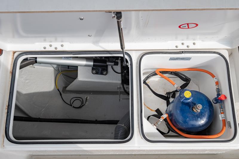 Book yachts online - sailboat - Sun Odyssey 410 - Elcano - rent