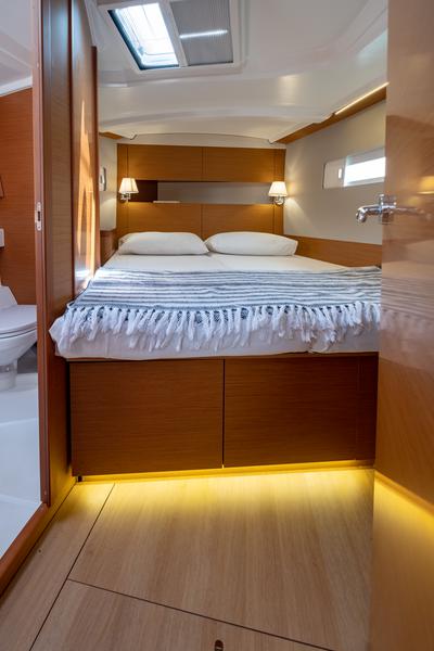 Book yachts online - sailboat - Sun Odyssey 410 - Elcano - rent