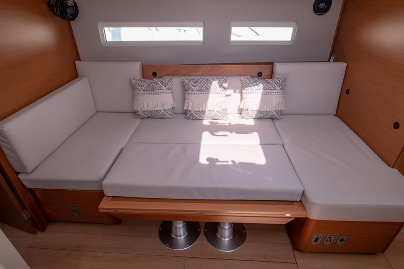 Book yachts online - sailboat - Sun Odyssey 410 - Sammy - rent