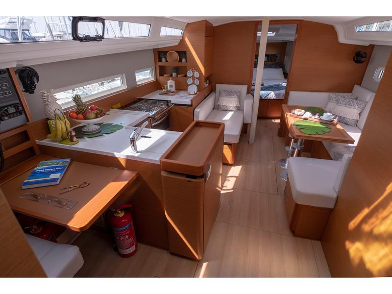 Book yachts online - sailboat - Sun Odyssey 410 - Sammy - rent