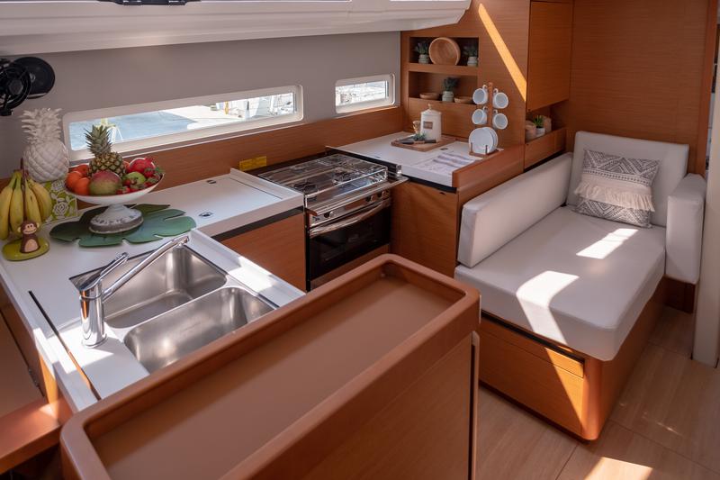Book yachts online - sailboat - Sun Odyssey 410 - Sammy - rent