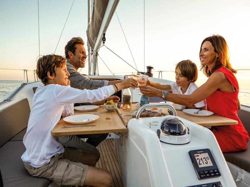 Book yachts online - sailboat - Sun Odyssey 410 - Locean - rent