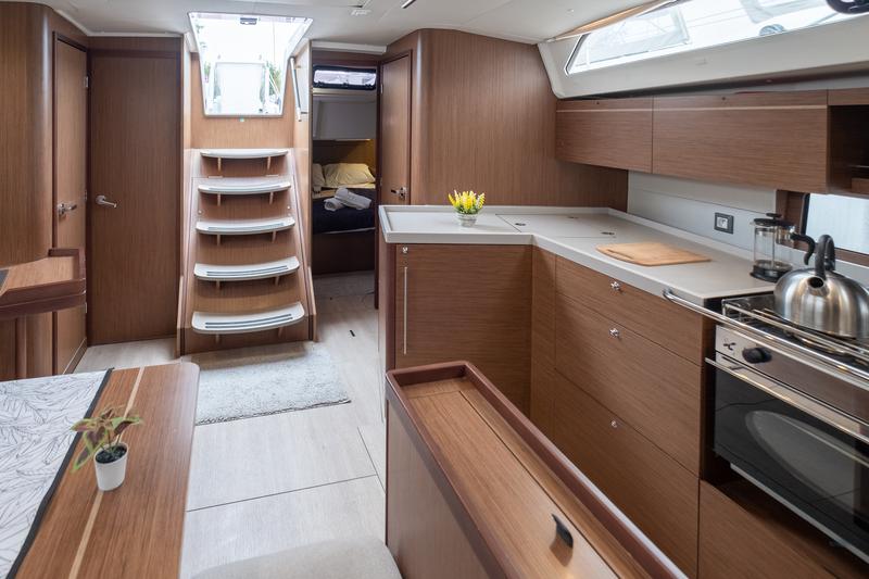 Book yachts online - sailboat - Oceanis 46.1 - July - Watermaker 12V (4 Cabins 4 Heads ) - rent